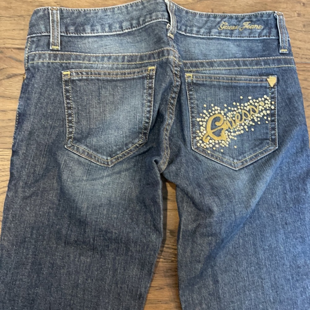 Guess Jeans - Picture 4 of 6